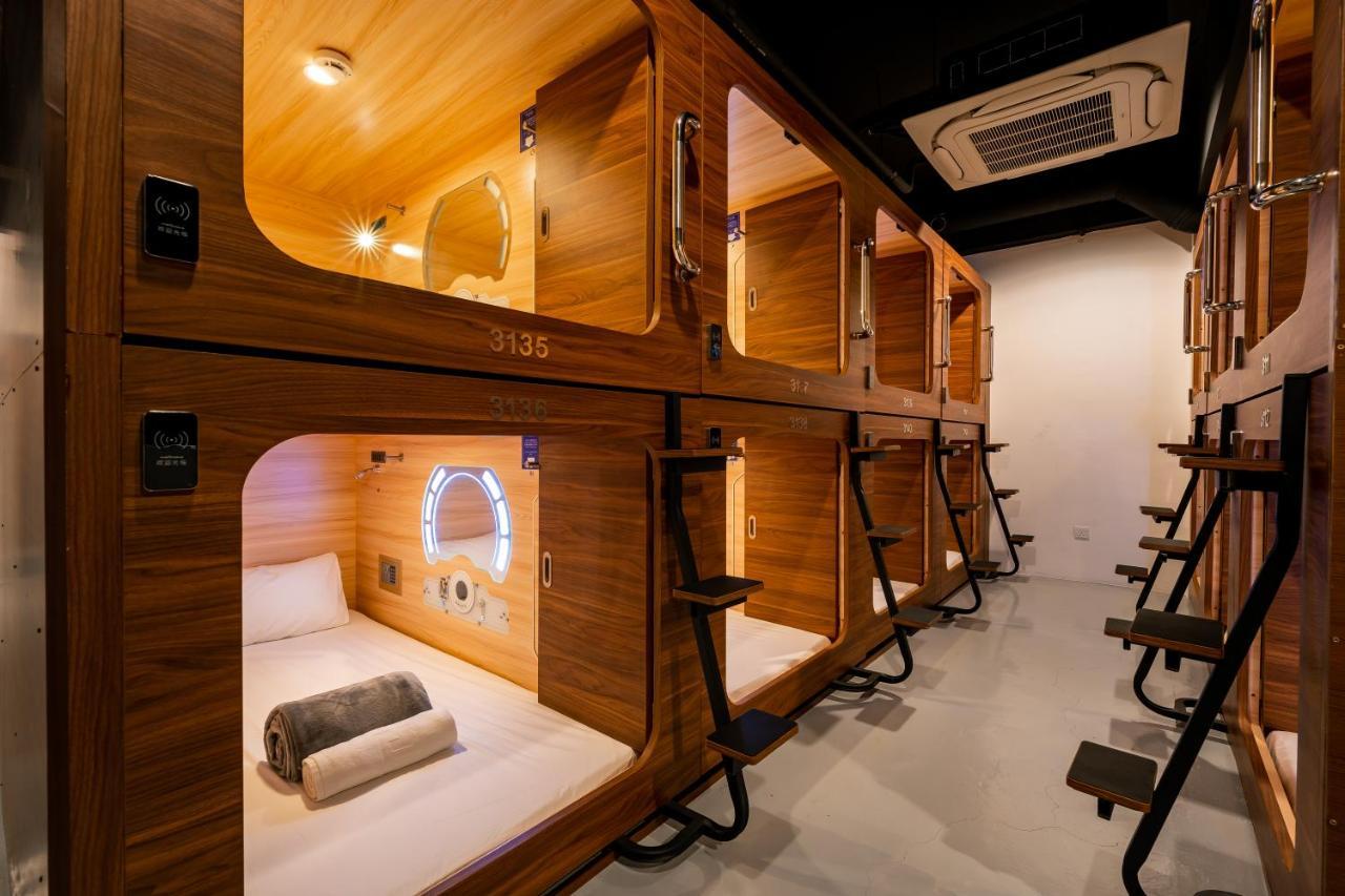 Jpod Capsule Hotel Kota Kinabalu Buitenkant foto