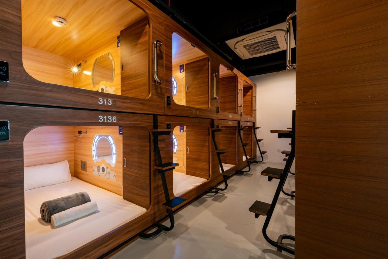 Jpod Capsule Hotel Kota Kinabalu Buitenkant foto