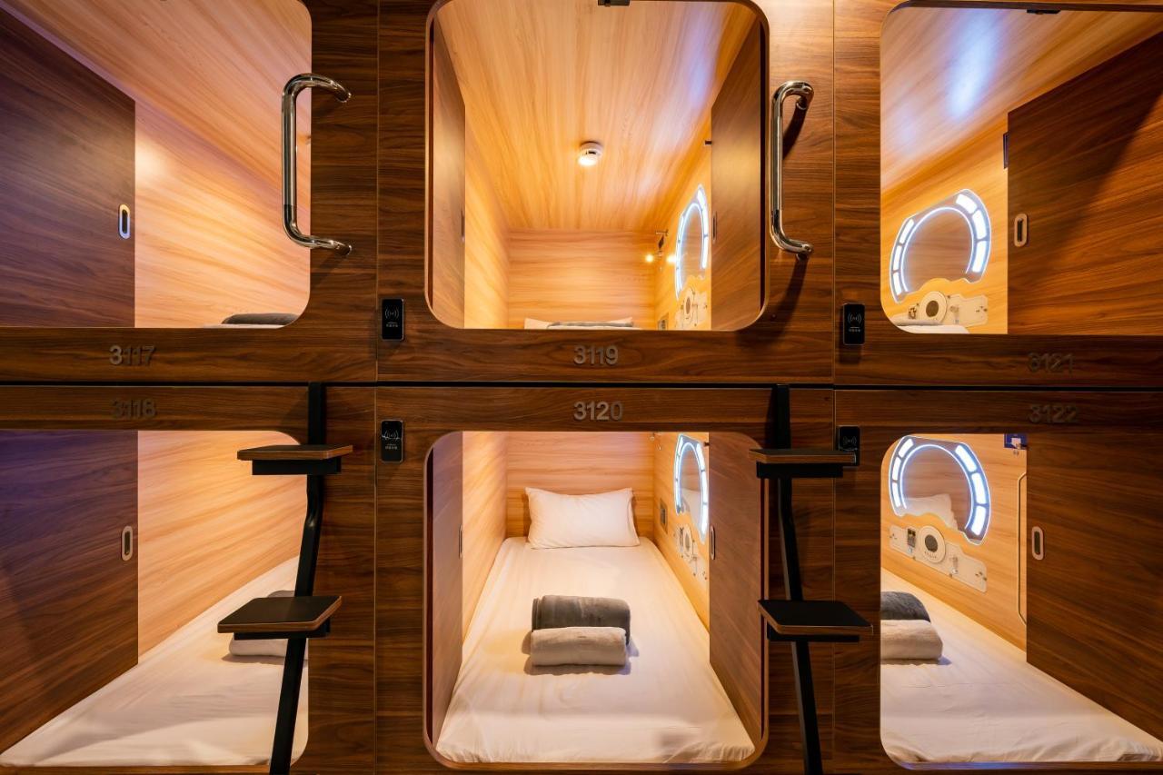 Jpod Capsule Hotel Kota Kinabalu Buitenkant foto