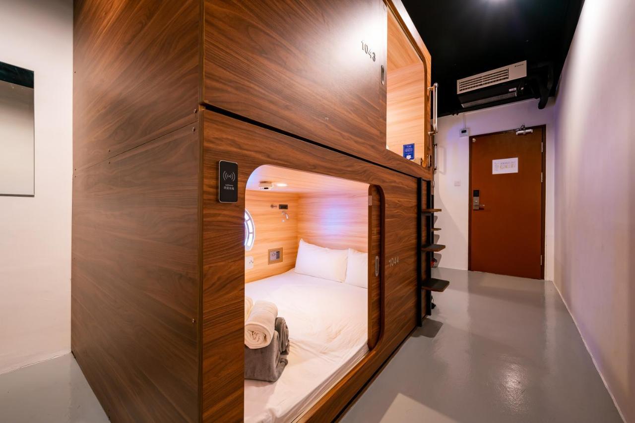 Jpod Capsule Hotel Kota Kinabalu Buitenkant foto